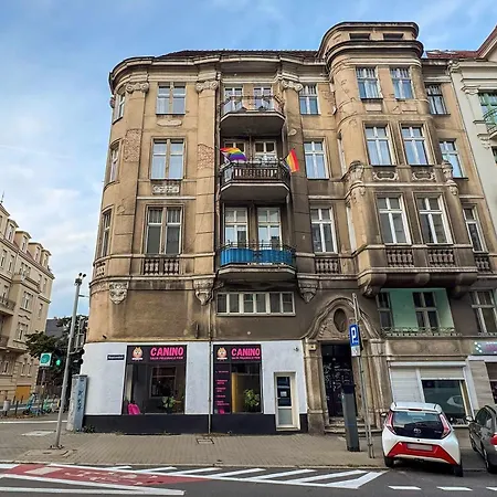 Apartment Family With Balcony Near Mtp By Renters Poznan